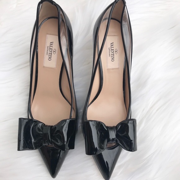 Valentino Garavani Shoes - ⭐️VALENTINO Bow Heels 💕